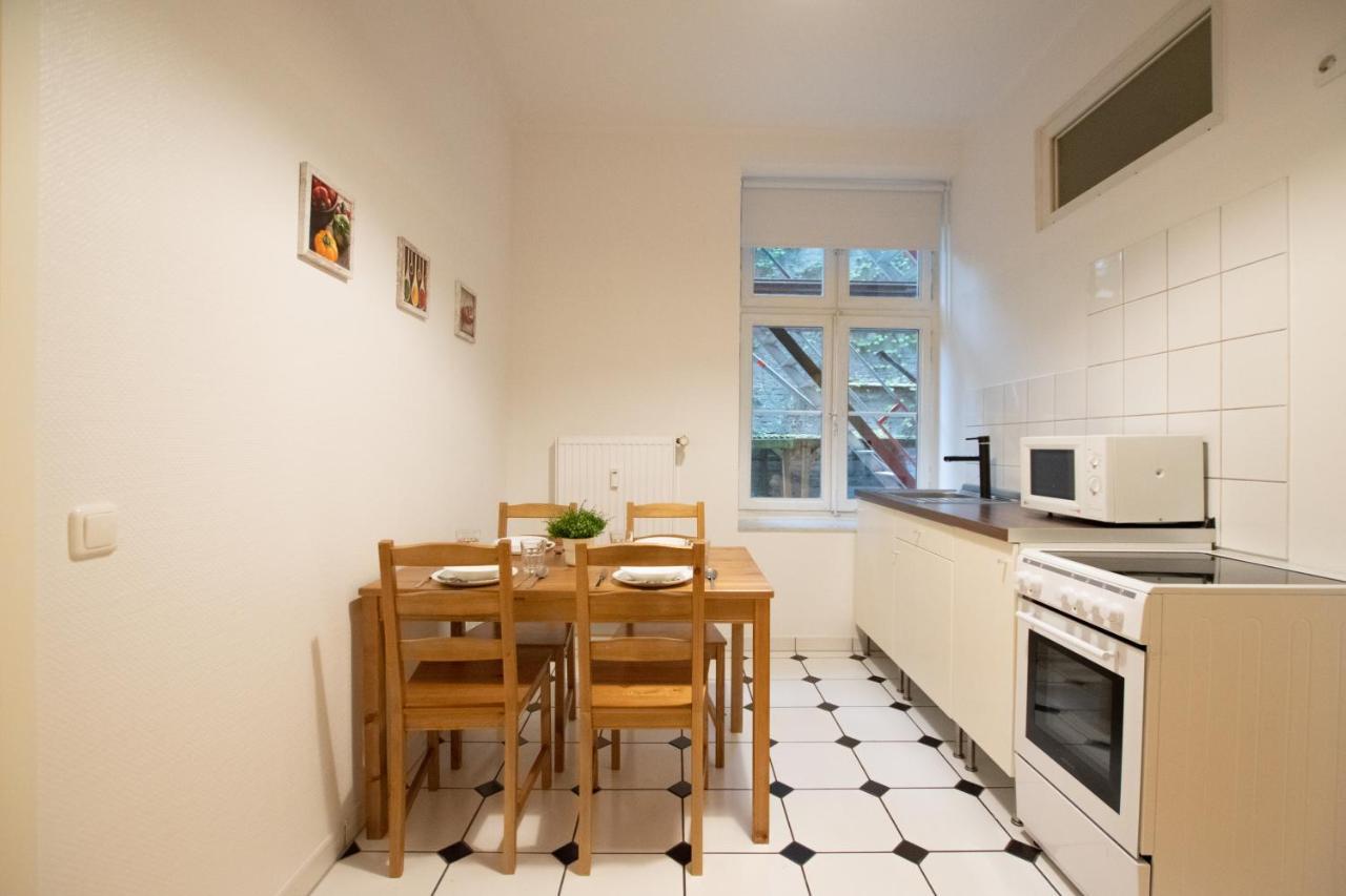 Apartment - 15min Messe Dus And Old Town